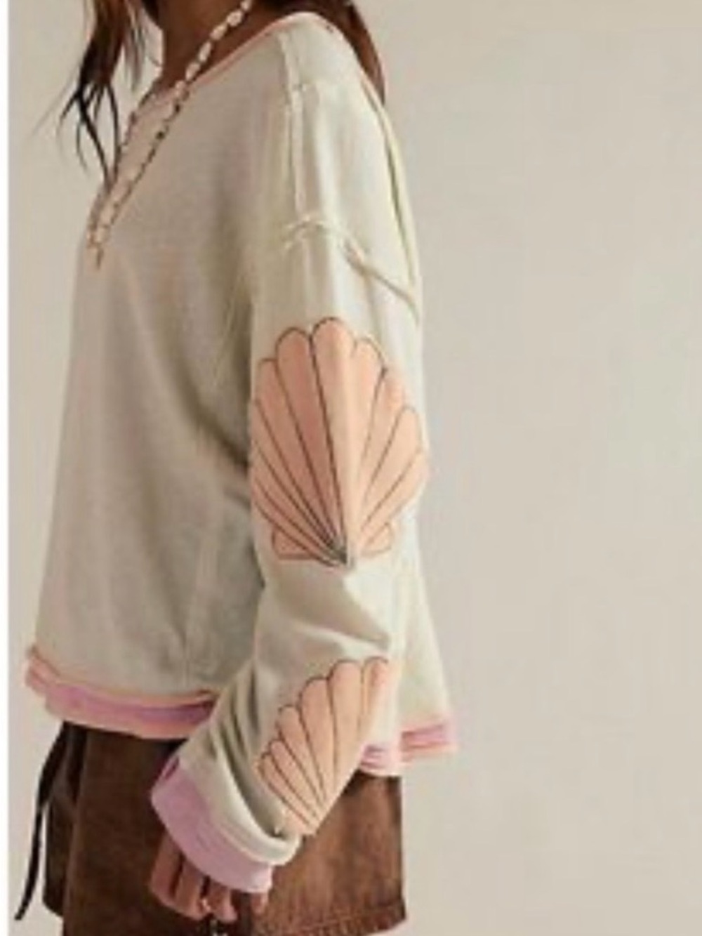 We are the Free Shell tee /light sweater Large - Picture 2 of 6
